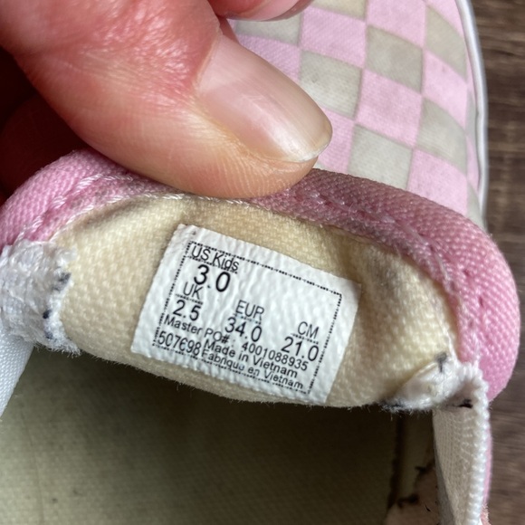 Bundle of 2 Girl Pre Owned Vans Size 3 Pink & White - Picture 6 of 10